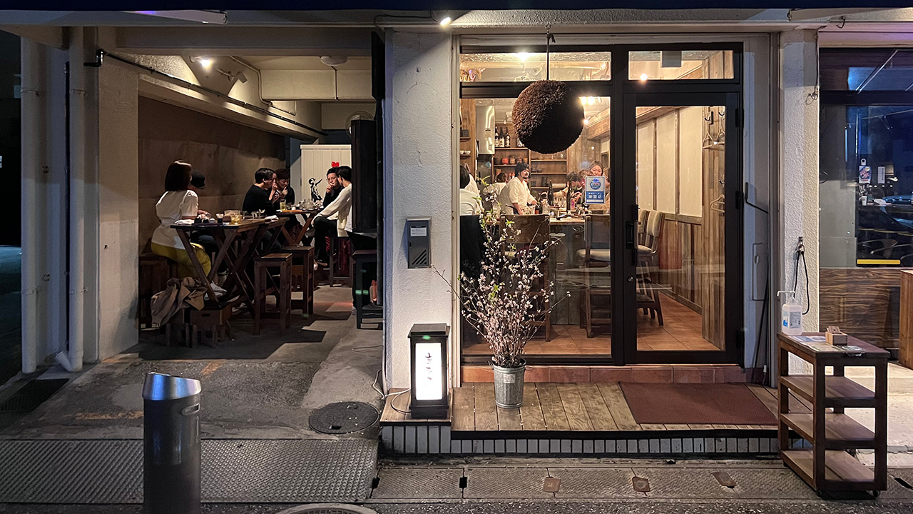 那覇市久茂地の日本酒屋です